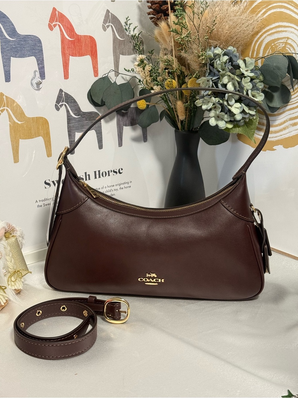 Coach Ella Small Shoulder Bag Smooth leather Bungeundy CDV35
